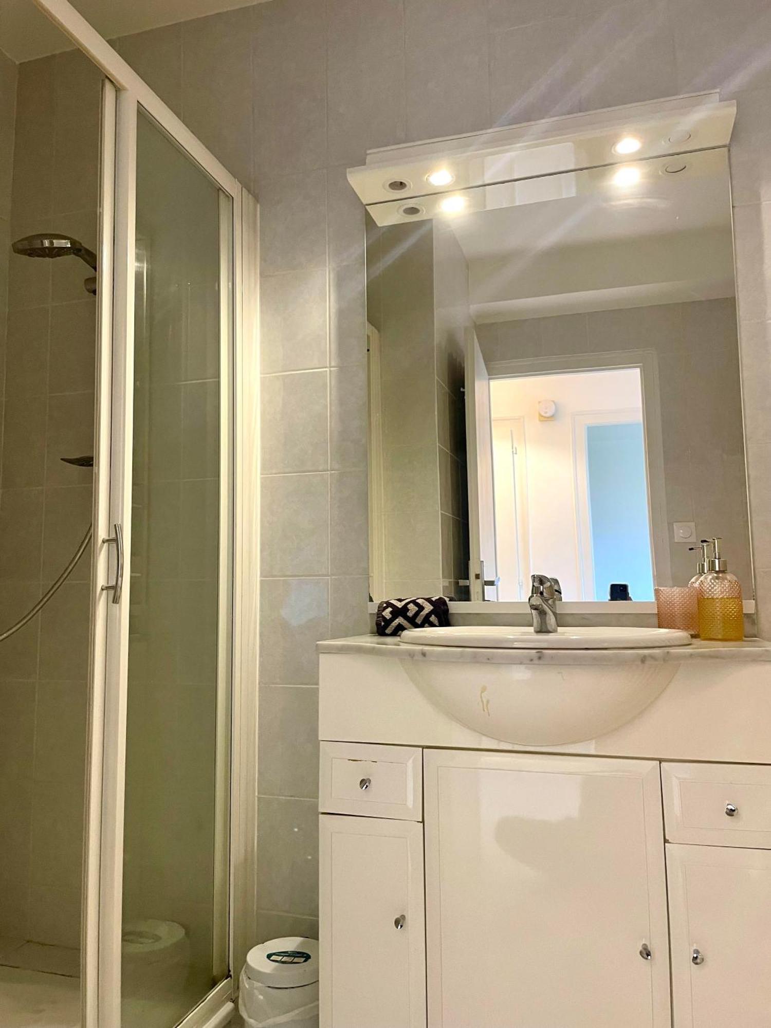 Le Calme-Proche Geneve Et Tram Apartment Ambilly Bagian luar foto